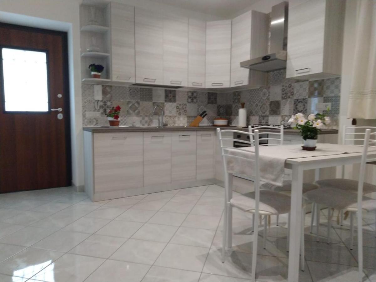 לינה וארוחת בוקר ויקו אקוונסה Amaa Casa מראה חיצוני תמונה